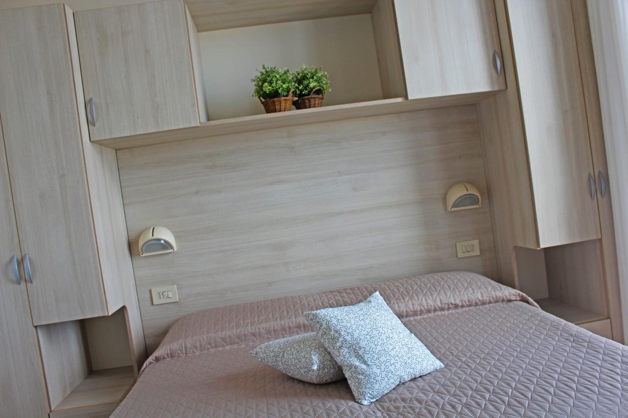 Hotel Lungomare Католика Екстериор снимка