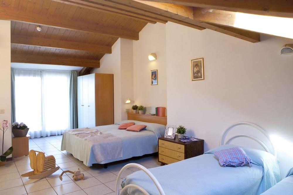 Hotel Lungomare Католика Екстериор снимка