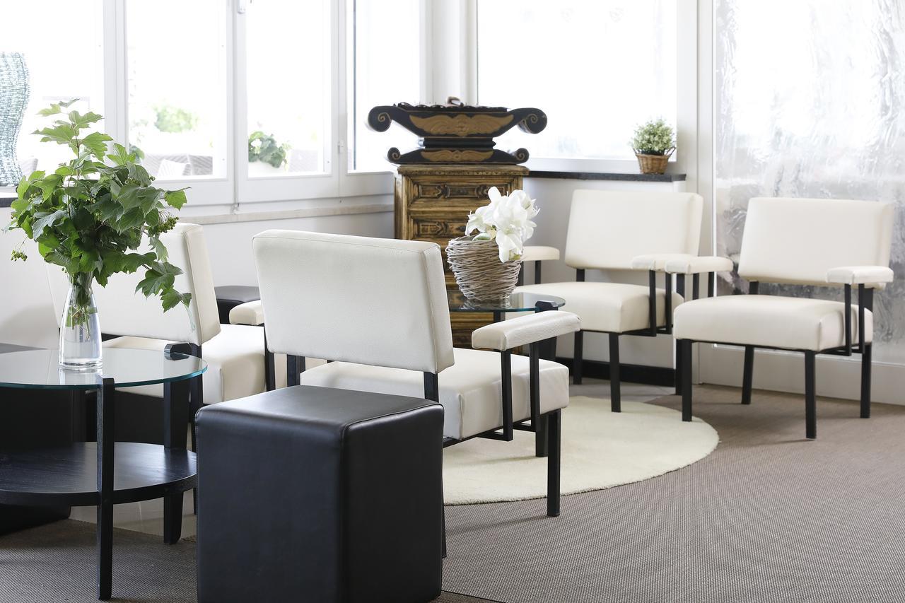 Hotel Lungomare Католика Екстериор снимка