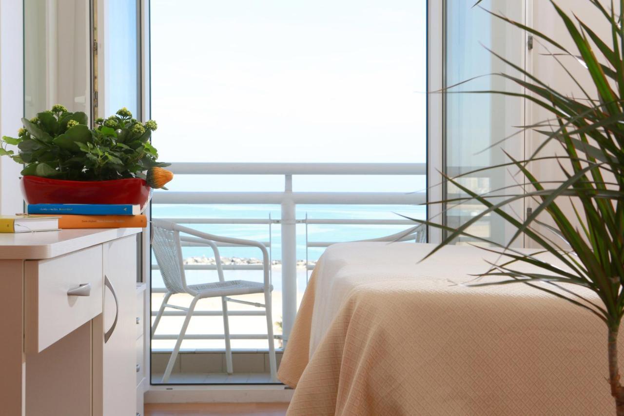 Hotel Lungomare Католика Екстериор снимка